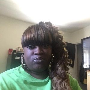 Meet your Posher, Candice